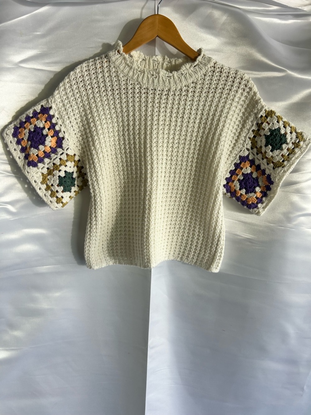 Ivory Crochet Granny Square Sleeve Short Sleeve Sweater Top | Size Small
